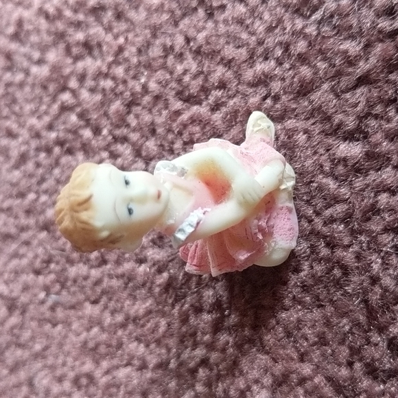 11 Small Ballerina Figurines - Picture 6 of 12